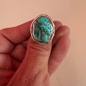 Elegant Turquoise and Silver Ring